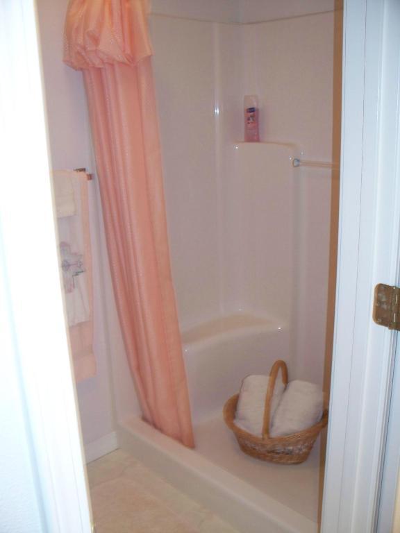 River Cove Elegant Waterfront Bed & Breakfast โพสต์ฟอลส์ ห้อง รูปภาพ
