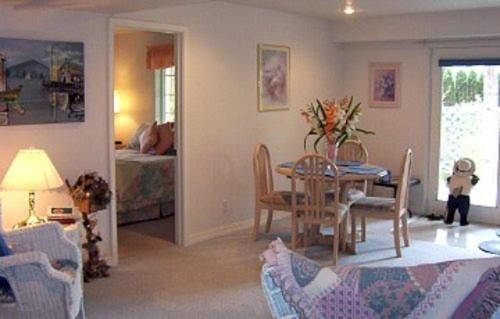 River Cove Elegant Waterfront Bed & Breakfast โพสต์ฟอลส์ ภายนอก รูปภาพ
